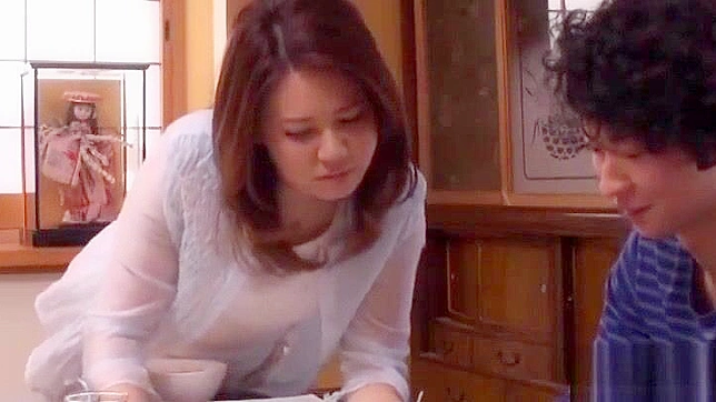 日本熟女教你大屁股性爱课程
