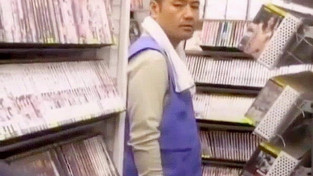 与笨蛋淫荡女教师的日本三人行