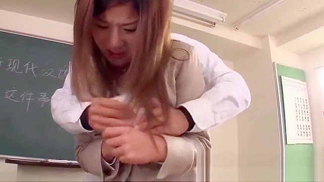 日教师毛茸口交与学生高清群欢会