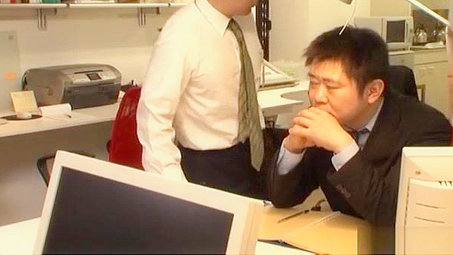 调皮的香川桃华在办公室中的惊艳手活表演