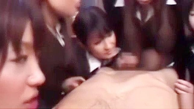 日本OL与上司激战喷潮肛交体验