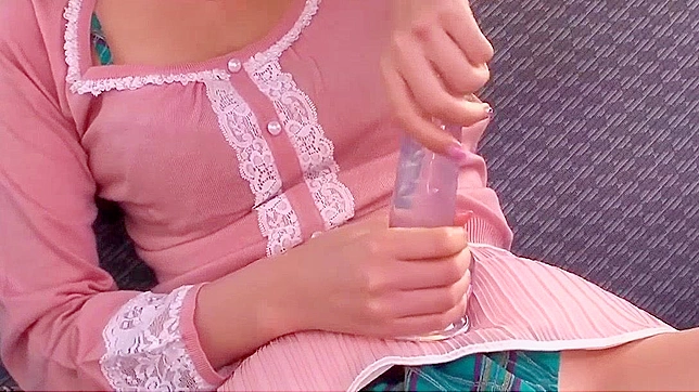 日本熟女的办公室春梦：口交假阳具与巨乳诱惑