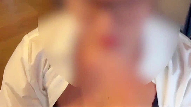 日本熟女秘书午餐时间被播精的色情视频