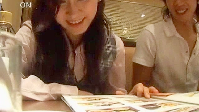 难忘办公室三女狂欢与公开高潮喷射