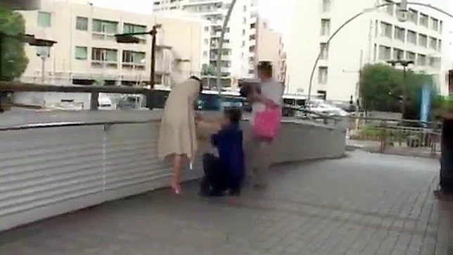 亚洲美人公开展示裸体挑逗并沉迷夹克幻想！