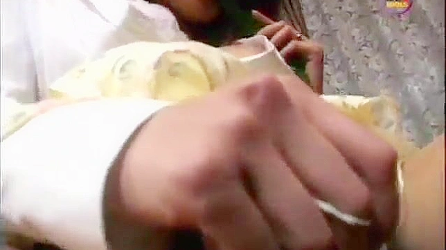 疯狂的钻孔裸体XXX椅子上狂干释放