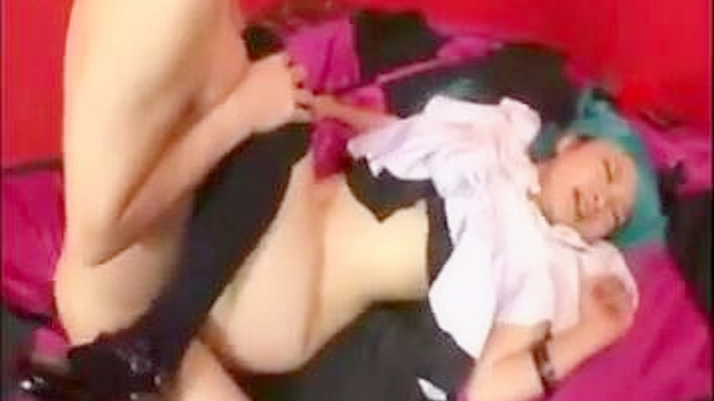 蓝发日本校女生被疯狂操弄至高潮