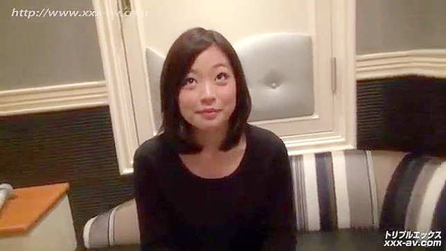 蒙眼亚洲淫娃的极致体验，充满诱惑狂野刺激