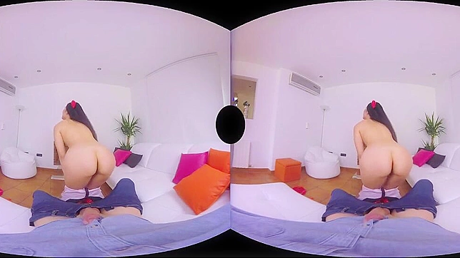 观看明日香在EVA中的性感色情场景 禁忌乱伦角色扮演与爸爸