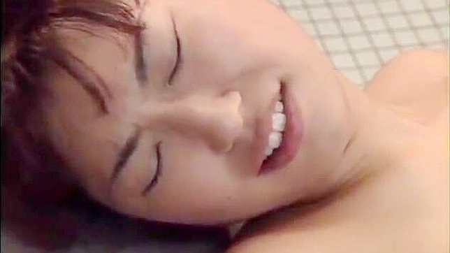 日本医生与调皮护士的XXX色情冒险曝光！