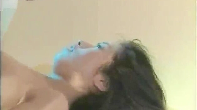 激情成人XXX视频：诱惑按摩与刺激性爱体验