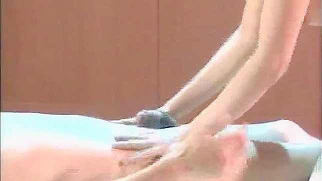 激情成人XXX视频：诱惑按摩与刺激性爱体验