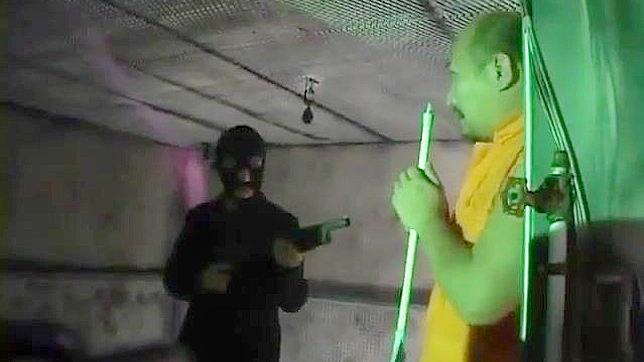 性感日本妹子丰腴曲线探索异国欢愉体验