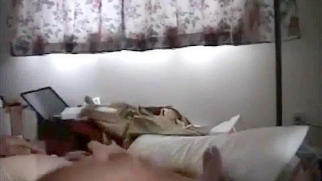 日本少女梦幻激情做爱后狂喷面部高潮！