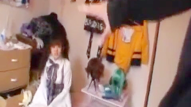 无尽欲望！长发cos女孩用震动机深喉和疯狂操弄如专业般！