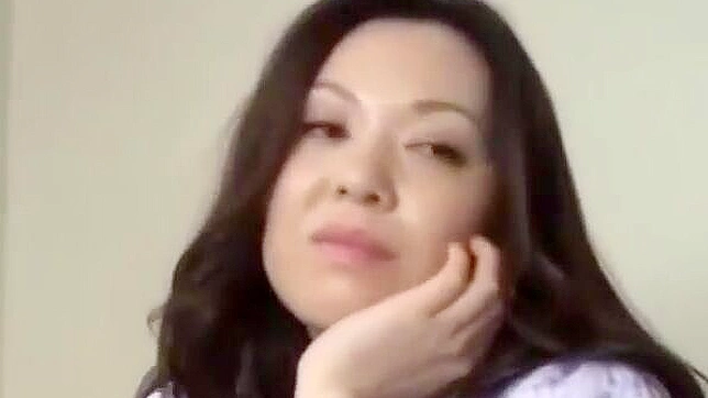 禁忌亲密：辣妈与儿子的秘密关系曝光！