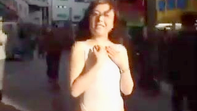 调皮的日本婊子爱吸和干热辣鸡巴