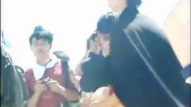 日本嘉年华：性感体操表演、另类游戏和湿野游乐设施！