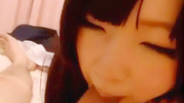 日本业余情侣令人陶醉的高潮性爱时刻