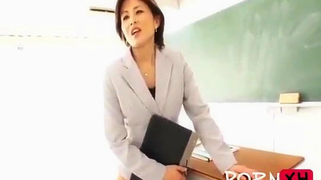 日本教师的诱惑学生课程大曝光！