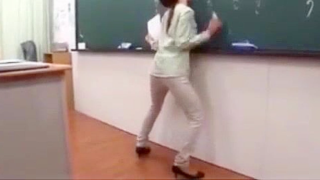 日本教室 gloryhole 的秘密被揭露了！