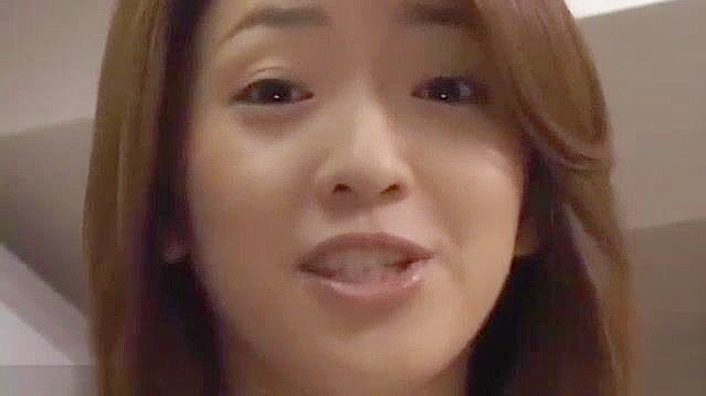 日本女学生三人组在性感课堂上检查老师的大屌！