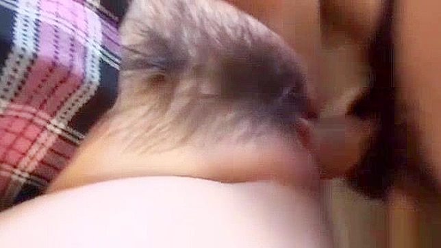 日本少女乳头玩弄与捏揉视频片段一