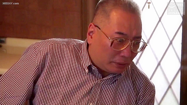 日系戴绿帽贱妻沦为老公偷情好友的精液容器