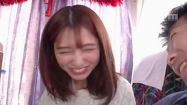 狂热日本熟妇与两名饥渴男欢愉群交！