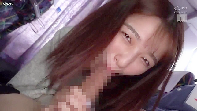 狂热日本熟妇与两名饥渴男欢愉群交！