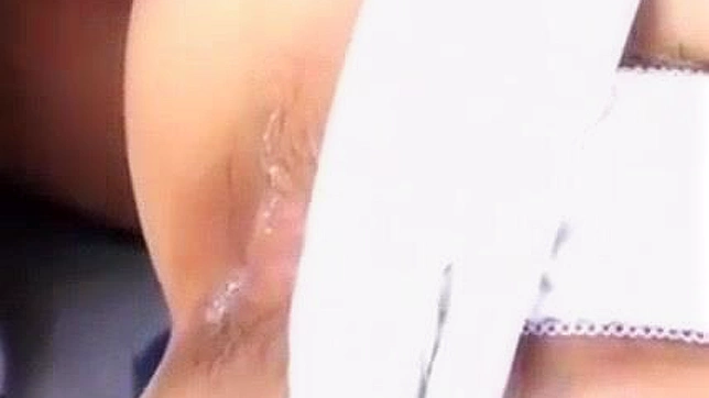 火热日本M女释放她的调皮一面！