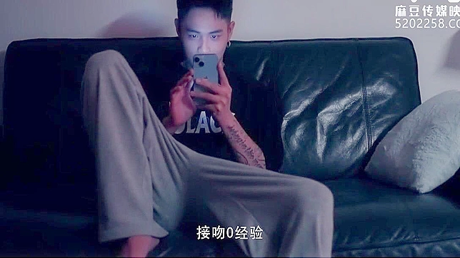 日本色情片：与美丽的办公室女同事出轨的激情时刻