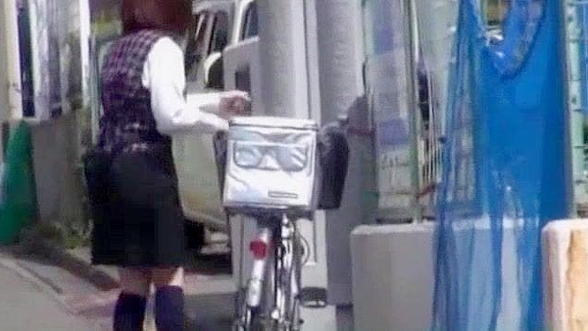 饥渴日本婊Aika Suzuki、Nao Aijima和Kaede Mizumoto户外巨乳JAV狂欢