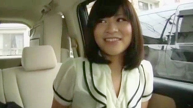 日式色情片：车内外的日本美女野战激情