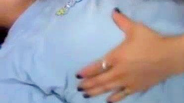 可爱日系校園妹子深情法吻後被老師狠狠肅鐘