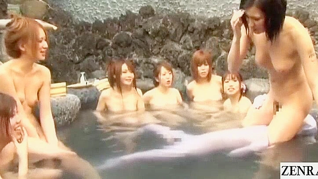 中文字幕：无形男子与日本女星 Maria ozawa 的户外洗澡性爱派对