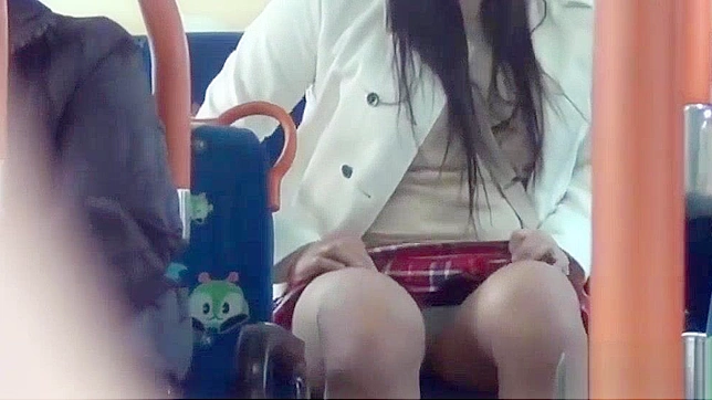 日本少女裙底色情视频 - 立即观看！