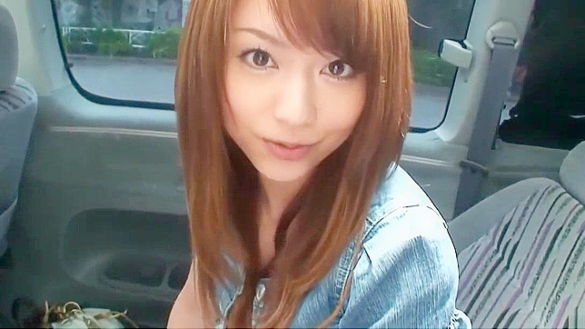 日本熟女吉沢明步在公共场合被口交