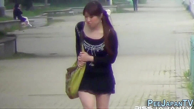 JAV马拉松：观看日本性感女优被抓到尿裤子