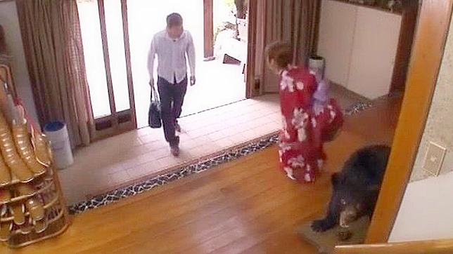 日本模特香崎栞里户外JAV最佳片段露屁眼特辑