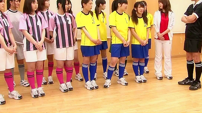 日本可爱妹子被手指弄爽 – 短发亚洲快感体验