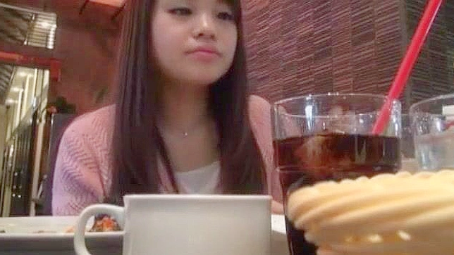 日系AV女神Risa Omomo的狂野激情演出