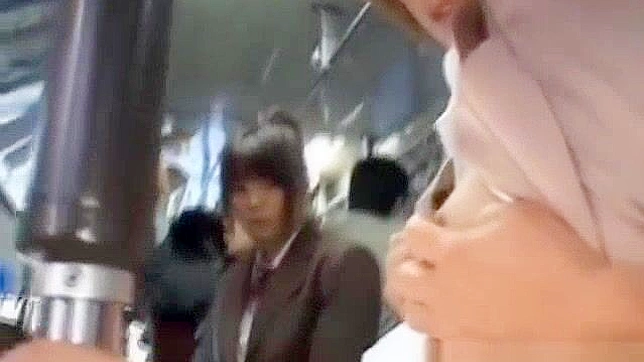 在公众场合，日本绳索捆绑亚洲美女的性爱场景第6部分