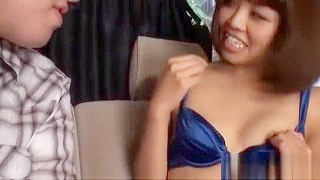 日本户外车中做爱的熟女乳交享受