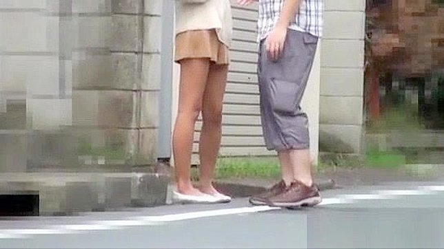 日本户外车中做爱的熟女乳交享受