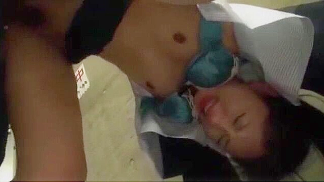 日本女孩夏目奈津美、宫濑莉子和泷川佳乃在户外JAV视频中的性感时刻—最火的JAV内容展示。