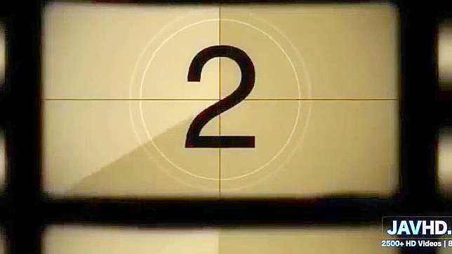 日本俏皮小淫娃JAV成人视频