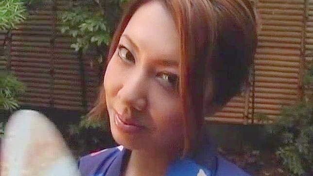 日本美人佳山由美疯狂自嗨JAV片段展示