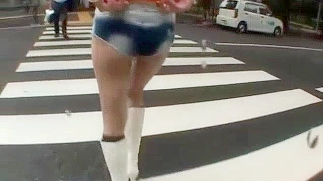 惊艳日本模特户外狂野，熟女JAV激情戏码