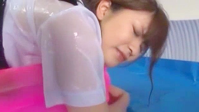 日系美女桃井凛、山城未央与高仓舞的疯狂海滩自慰秀